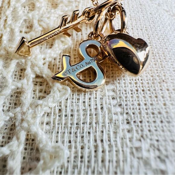 Tiffany & Co Love and Arrow Pendant Necklace in 18k Rose Gold, 16-18" - Picture 5 of 8